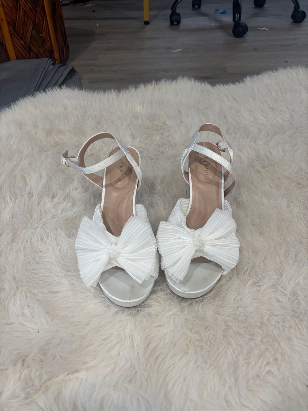 Kelly & Katie White Bow-Accent Open-Toe Heels
